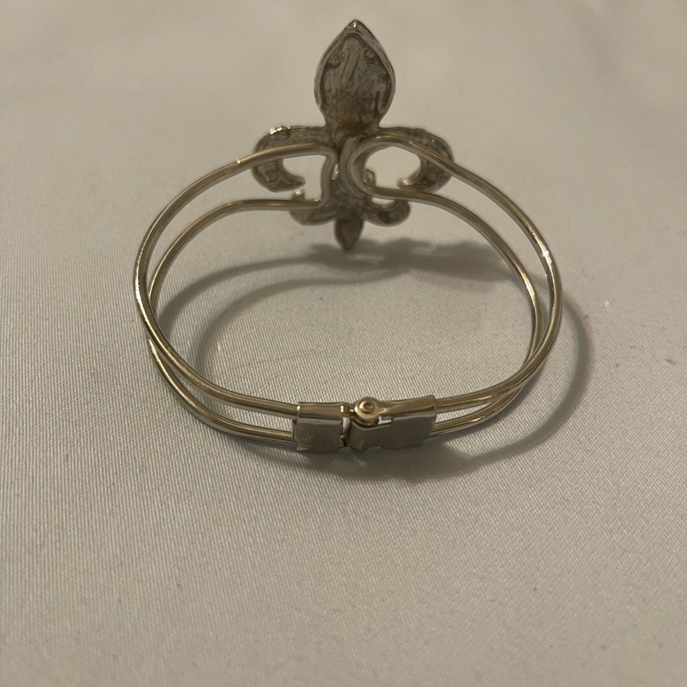 Fleur-de-Lis silver & crystal adjustable costume‎ Bracelet - Picture 2 of 3